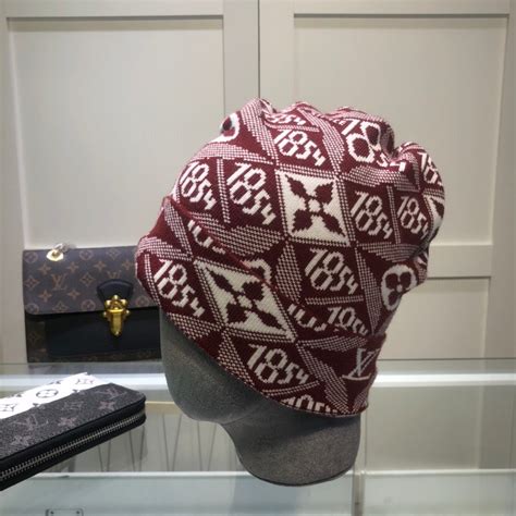 Buy and Sell Louis Vuitton Headwear .